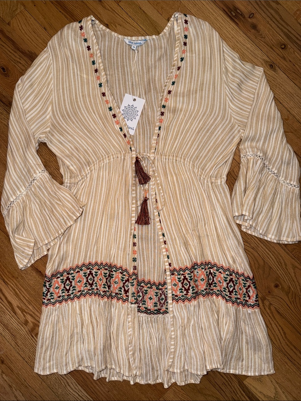 blue island Beige and Cream Striped Embroidered Boho Coverup Size M NWT
